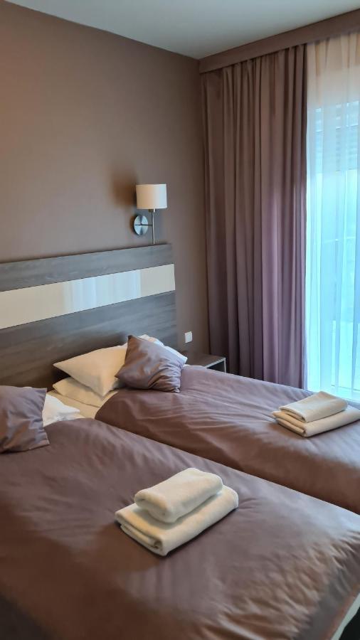 Apartament Czarna Gora B11 Siena Buitenkant foto